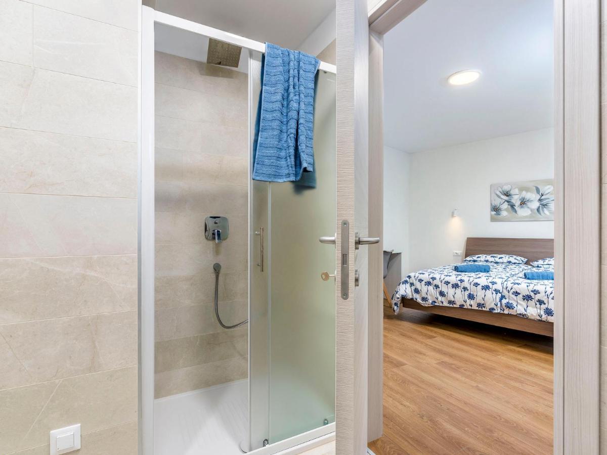 Holiday Home Villa Isabela - Prc423 By Interhome Nova Vas  외부 사진