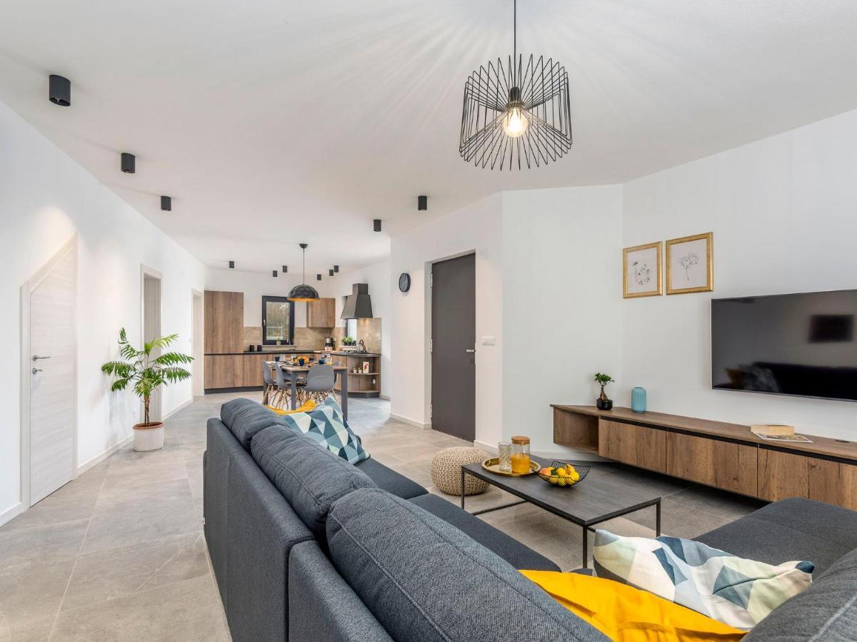 Holiday Home Villa Isabela - Prc423 By Interhome Nova Vas  외부 사진